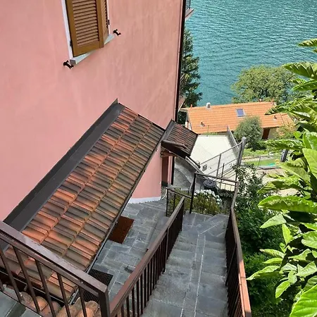 Giardino Sul Lago, La Vigna Casa de Férias Nesso
