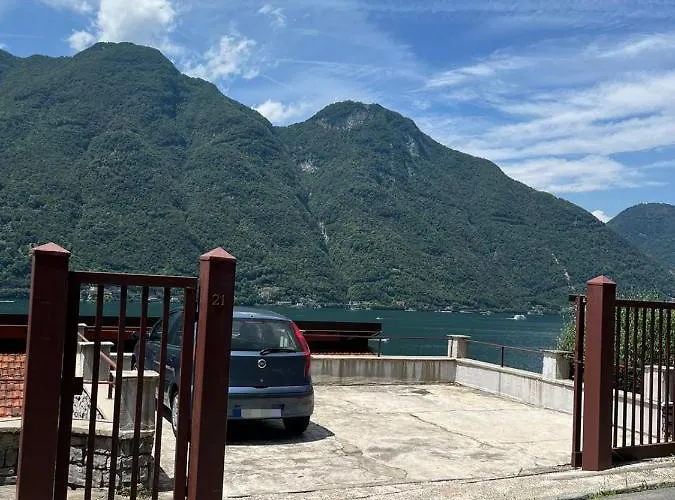 別荘 Giardino Sul Lago, La Vigna ネッソ