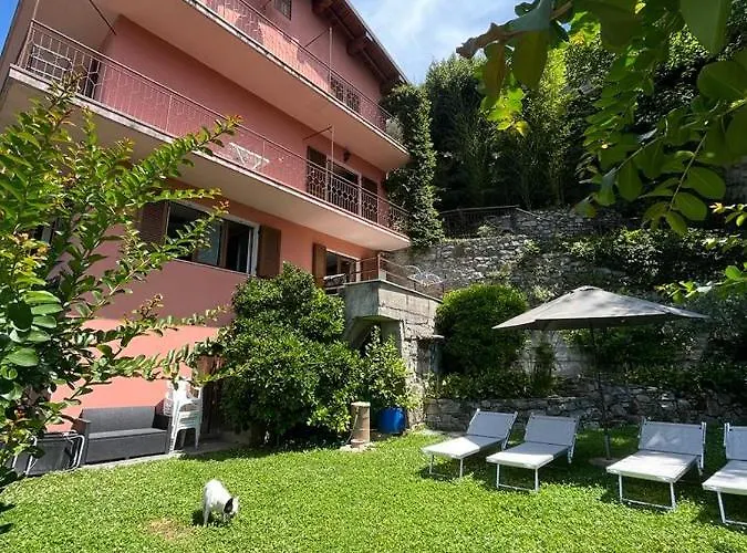 別荘 Giardino Sul Lago, La Vigna