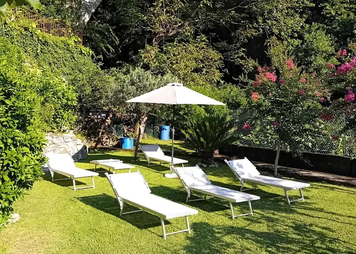 別荘 Giardino Sul Lago, La Vigna