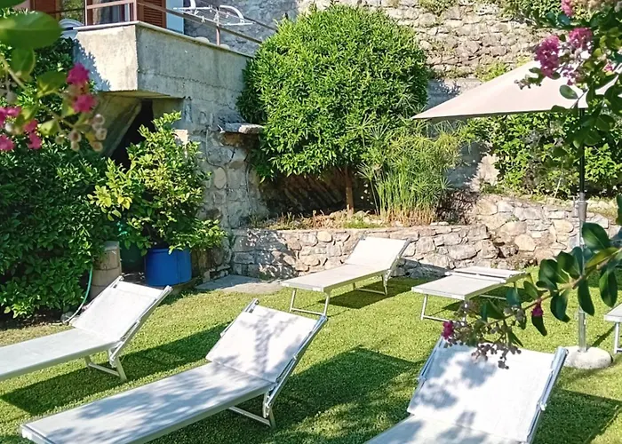 Giardino Sul Lago, La Vigna 別荘 ネッソ