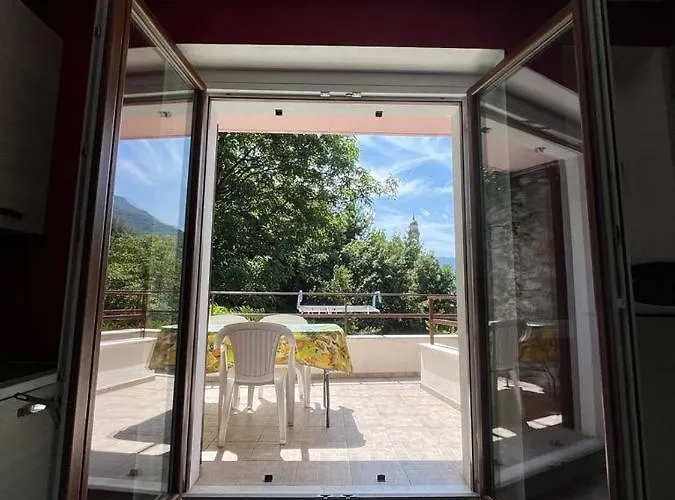 Giardino Sul Lago, La Vigna